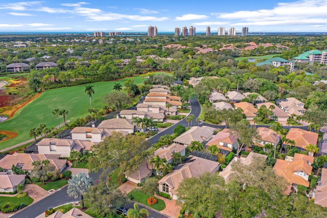 3640 Sawgrass Ct, Bonita Springs, FL 34134