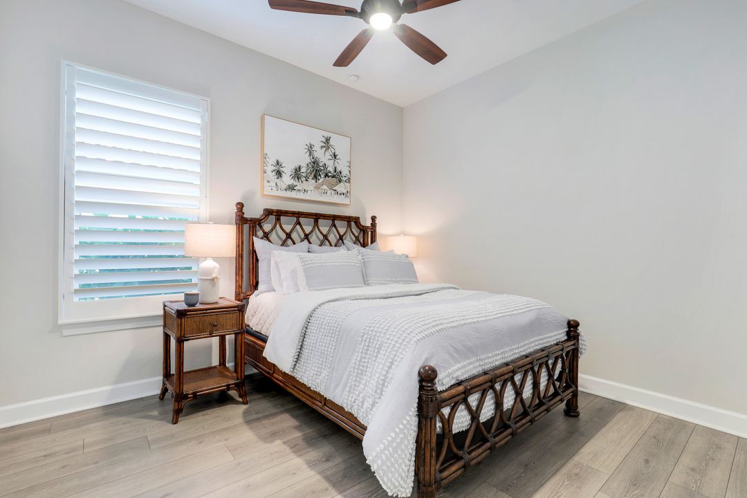 9496 Montelanico Loop, Naples, FL 34119