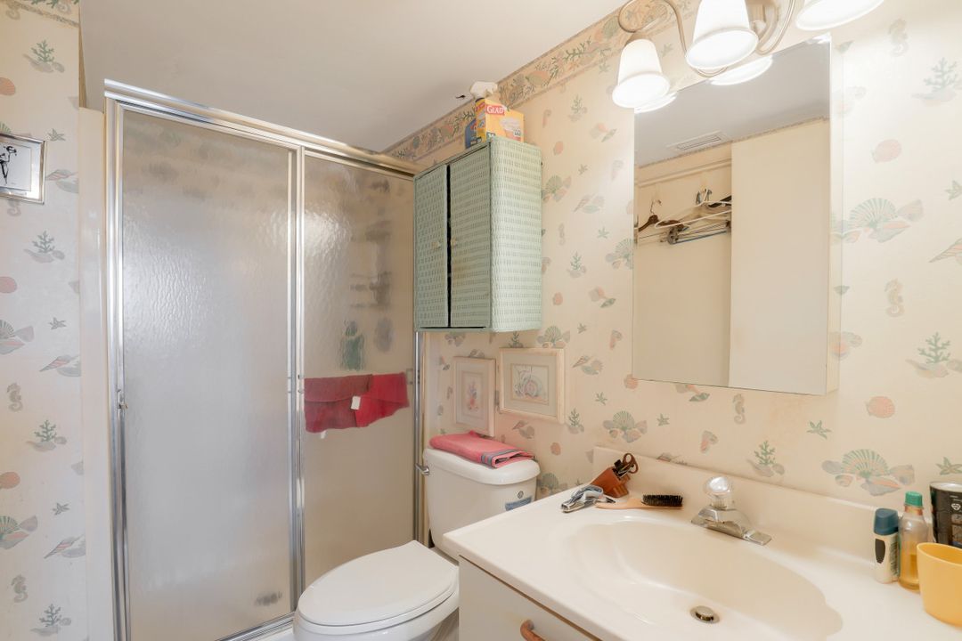 7406 Lake Breeze Dr APT 519, Fort Myers, FL 33907