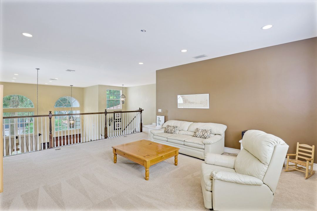 1857 Senegal Date Dr, Naples, FL 34119