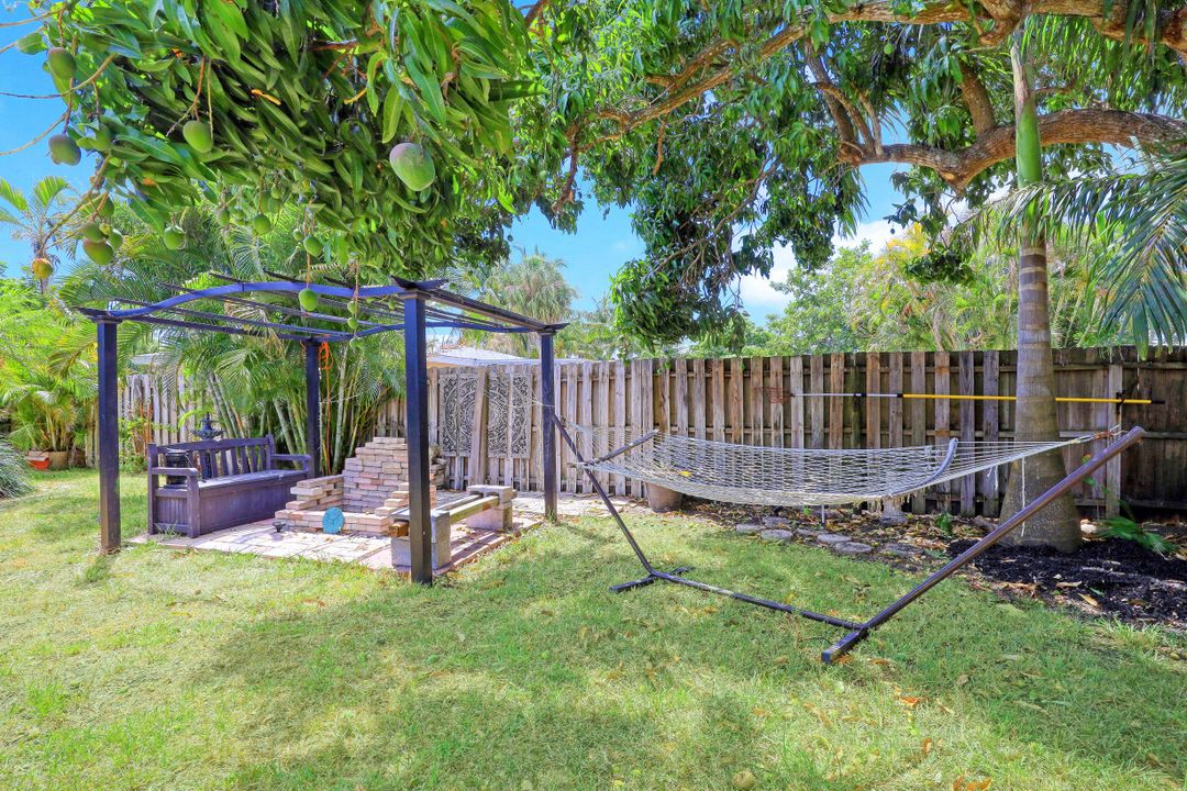 527 Keenan Ave, Fort Myers, FL 33919