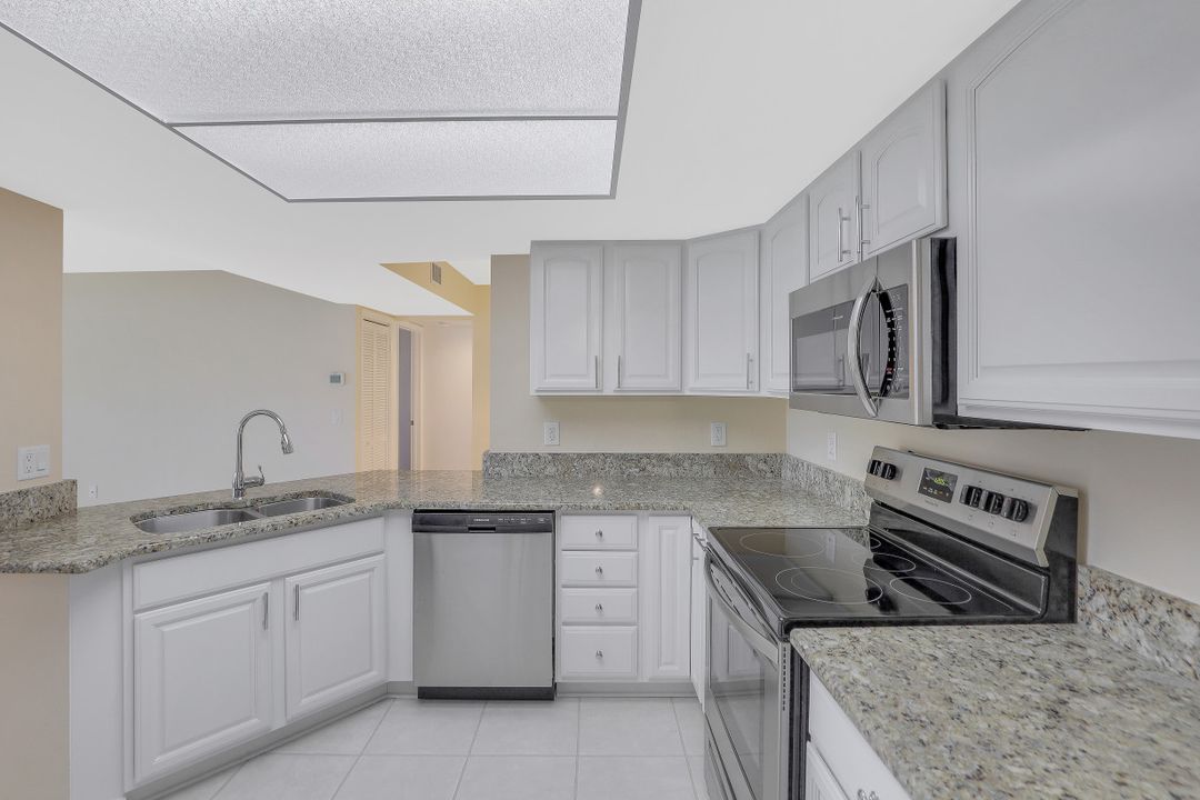 3110 Seasons Way #208, Estero, FL 33928