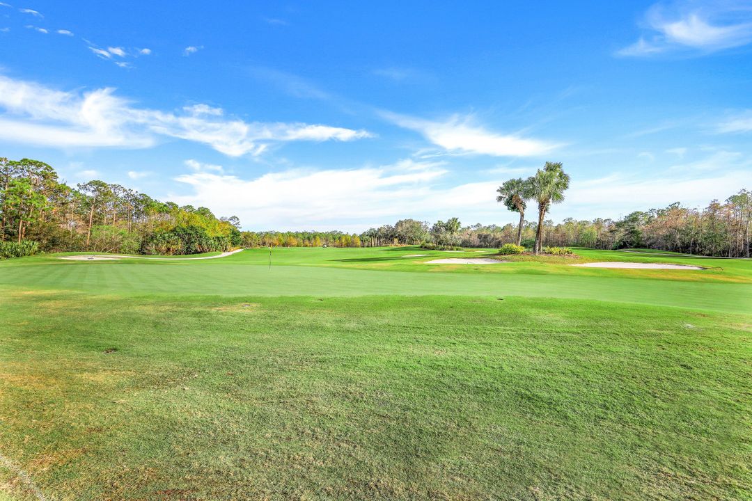 8755 Naples Heritage Dr, Naples, FL 34112