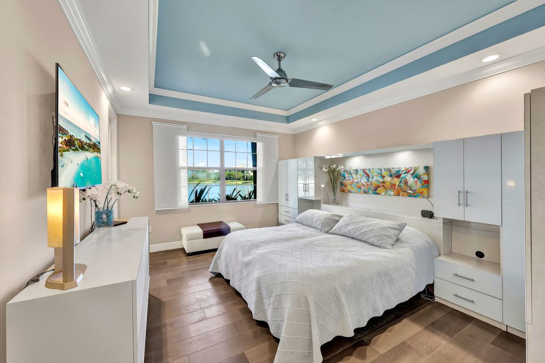 2137 Frangipani Cir #101, Naples, FL 34120