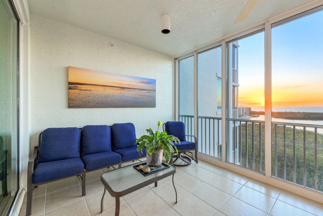 265 Indies Way #1404, Naples, FL 34110