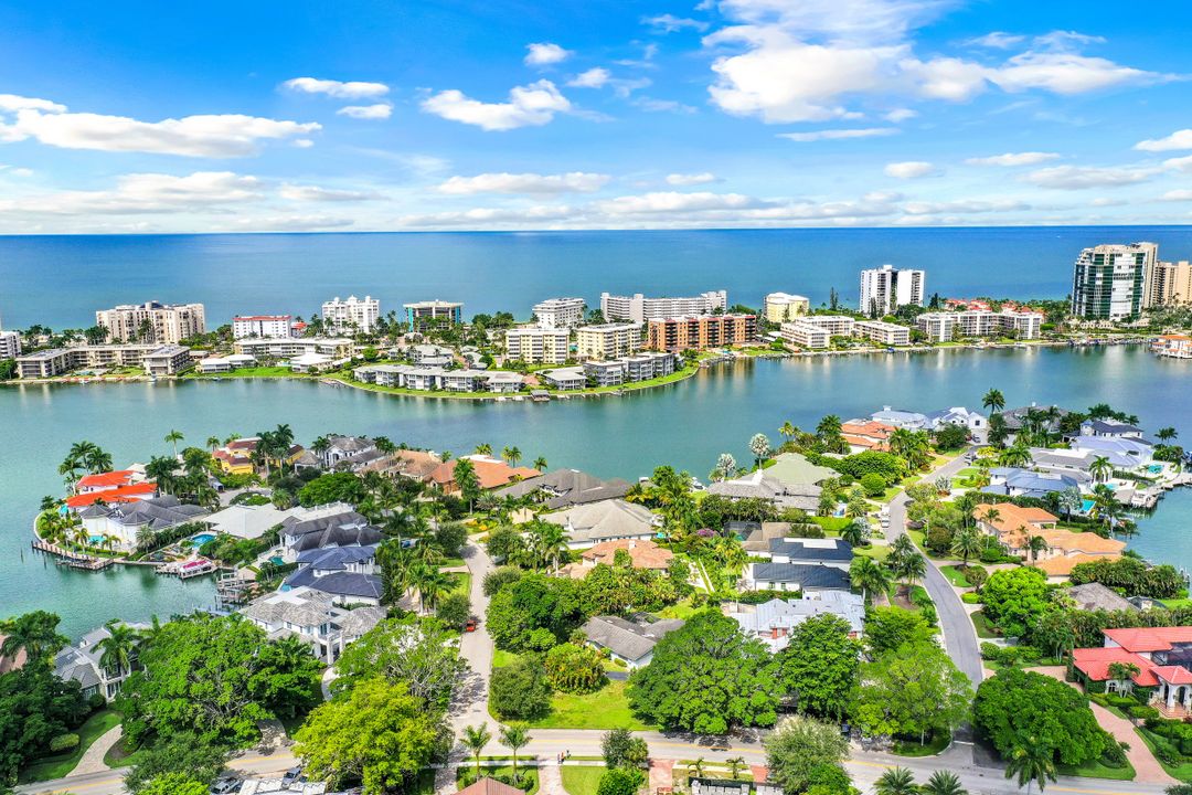 3225 Crayton Rd, Naples, FL 34103