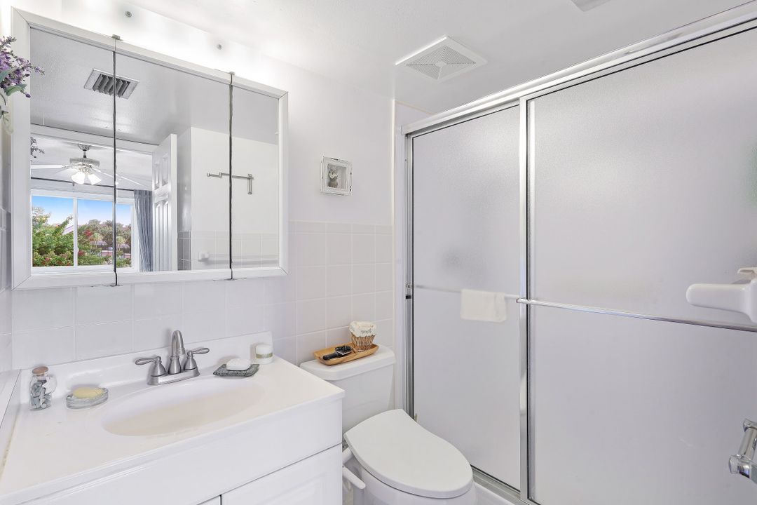 1010 Manatee Rd #B201, Naples, FL 34114