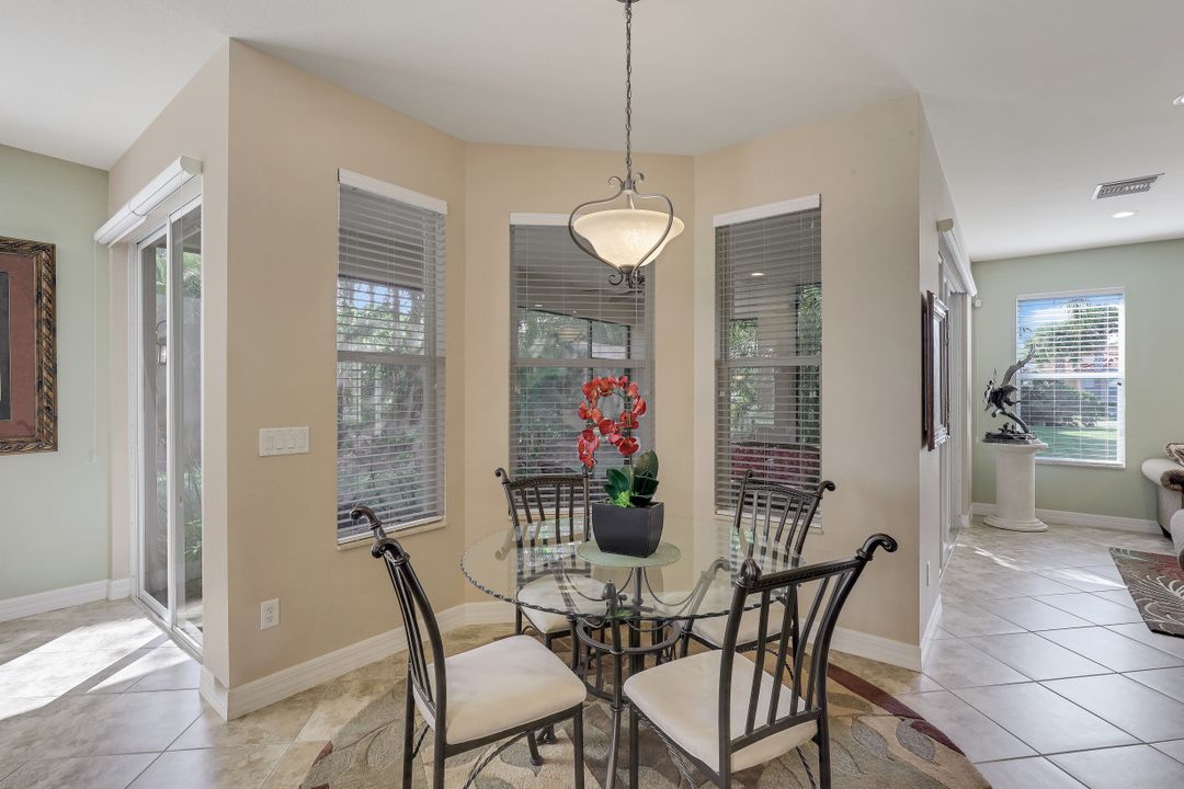 10106 Mimosa Silk Dr, Fort Myers, FL 33913