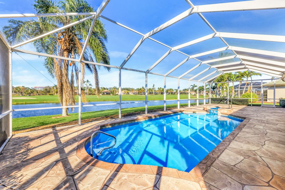 16165 Edgemont Dr, Fort Myers, FL 33908