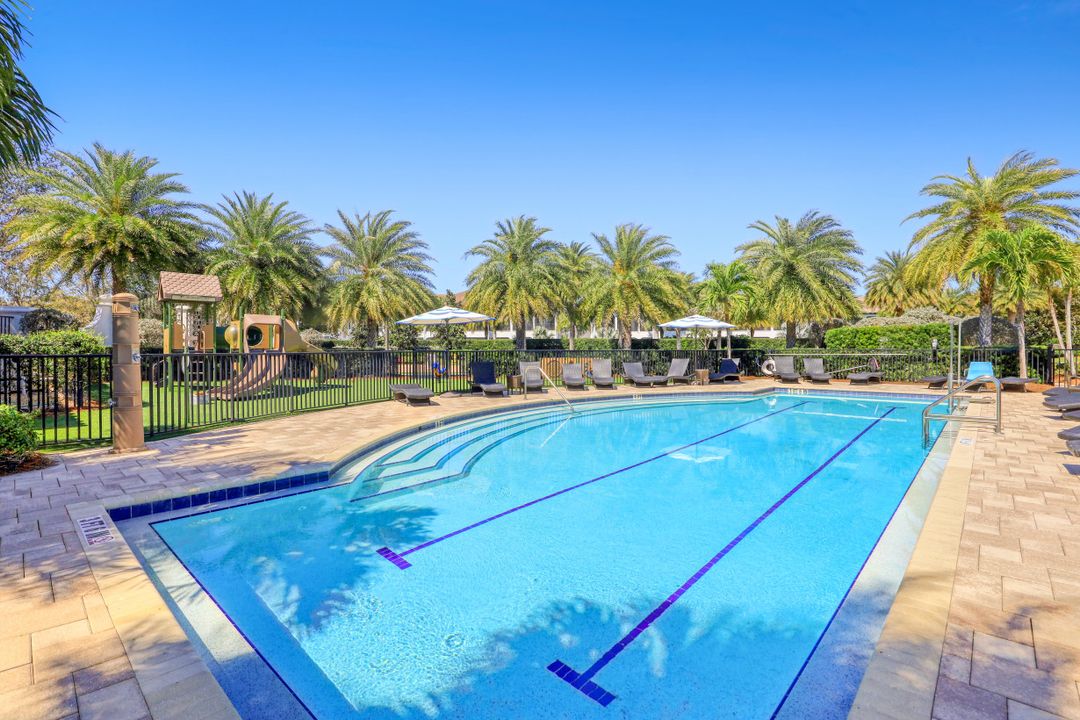 16352 Viansa Wy #201, Naples, FL 34110