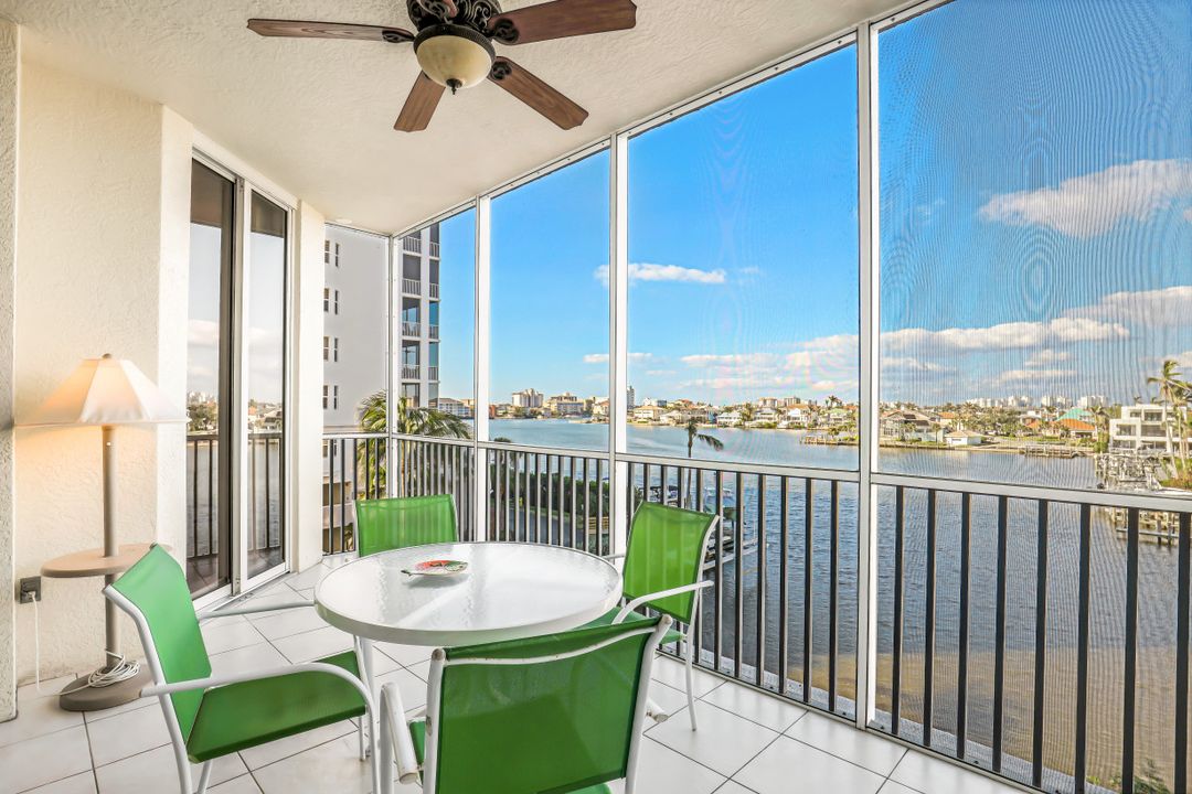 450 Launch Cir #402, Naples, FL 34108