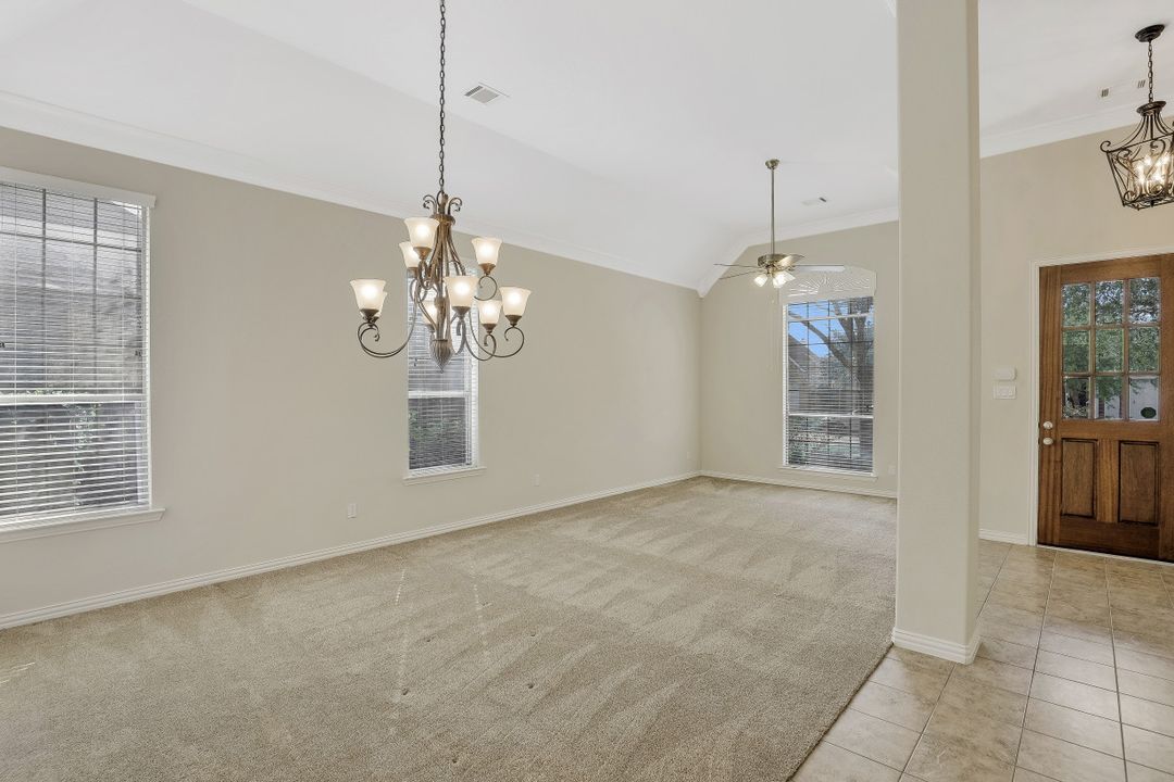 5327 Heath River Ln, Sugar Land, TX 77479