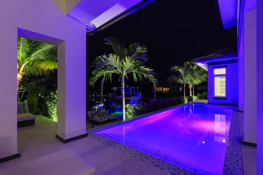 1061 Dana Ct, Marco Island, FL 34145