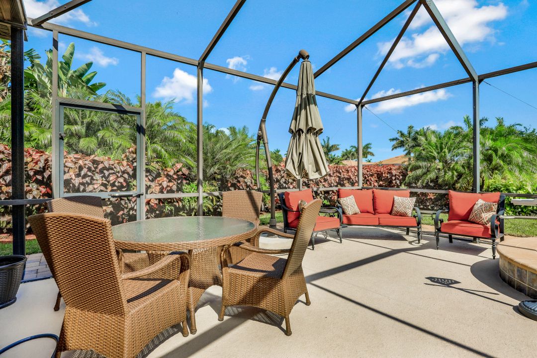 3830 Treasure Cove Cir, Naples, FL 34114