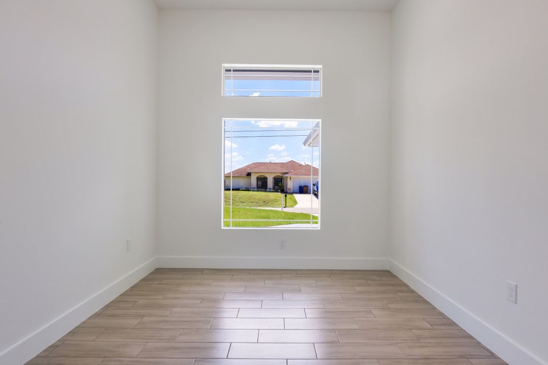 3410 34th St SW, Lehigh Acres, FL 33976