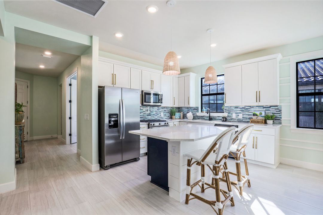 12330 Canal Grande Dr, Fort Myers, FL 33913