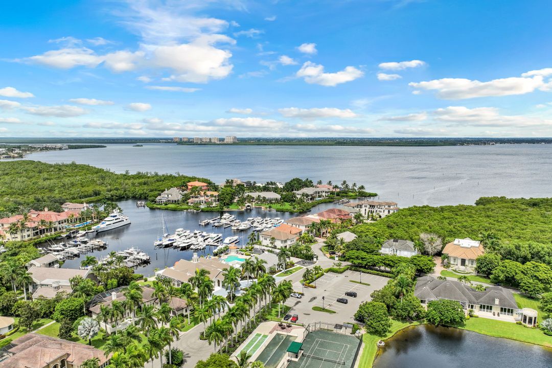 15720 Chatfield Dr, Fort Myers, FL 33908