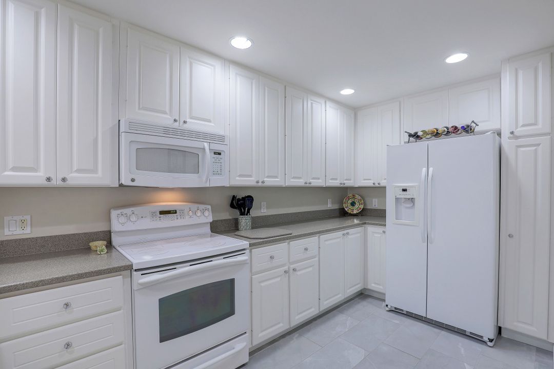 15087 Auk Way, Bonita Springs, FL 34135