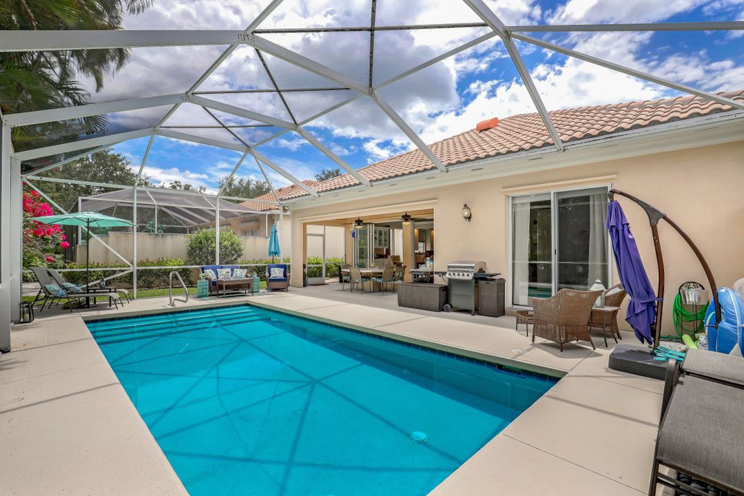 3004 Ellice Way, Naples, FL 34119