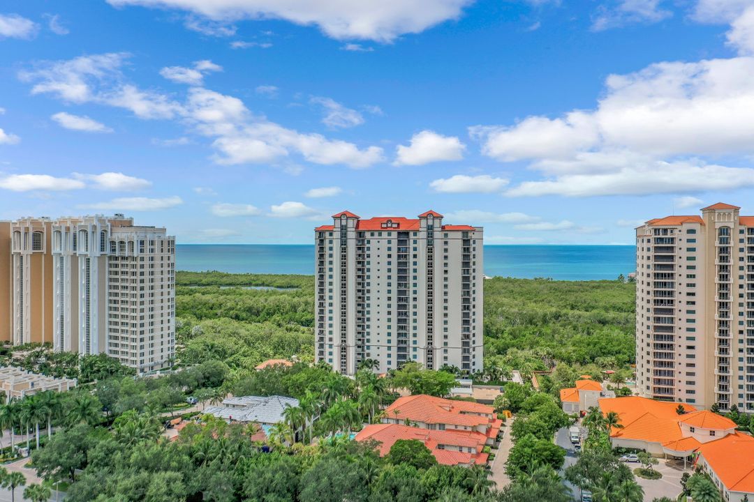 7225 Pelican Bay Blvd #605, Naples, FL 34108