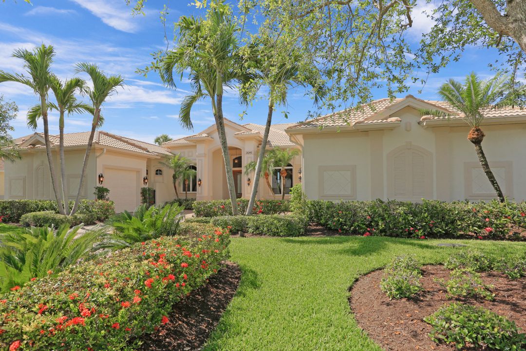 2046 Imperial Cir, Naples, FL 34110