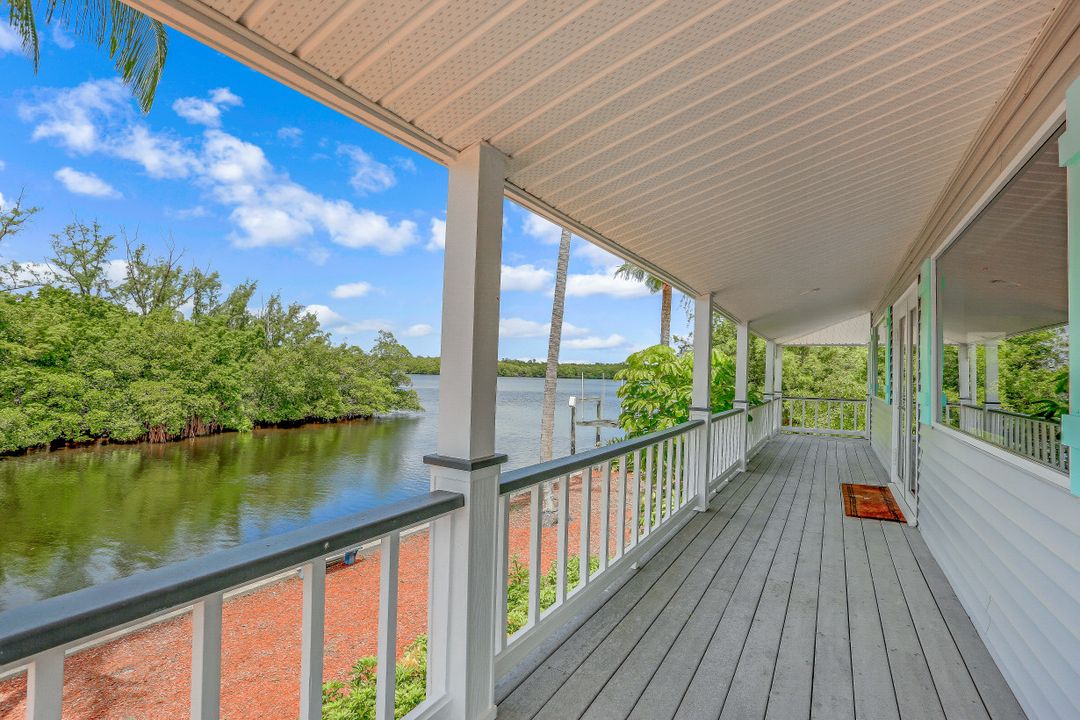 2825 Tern Ct, Saint James City, FL 33956