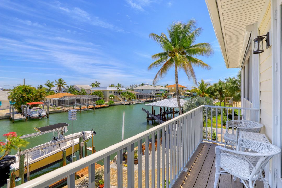 147 San Salvador St, Naples, FL 34113