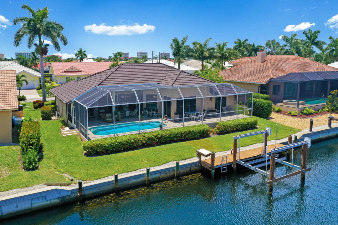 371 Capistrano Ct, Marco Island, FL 34145