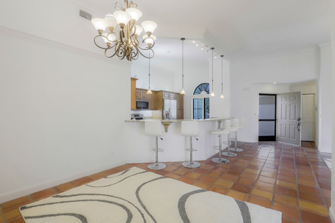 6535 Valen Way #202, Naples, FL 34108