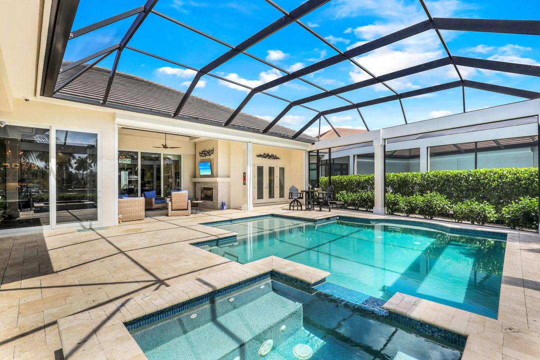 17413 Via Lugano Ct, Miromar Lakes, FL 33913