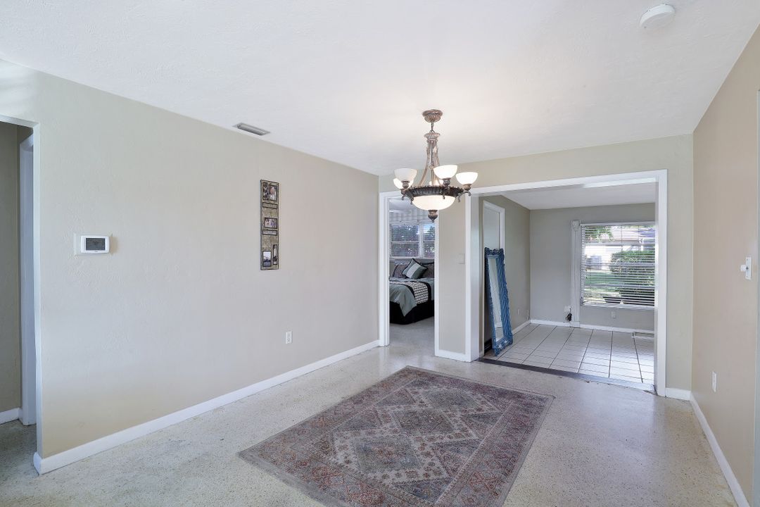 5757 Flamingo Dr, Cape Coral, FL 33904