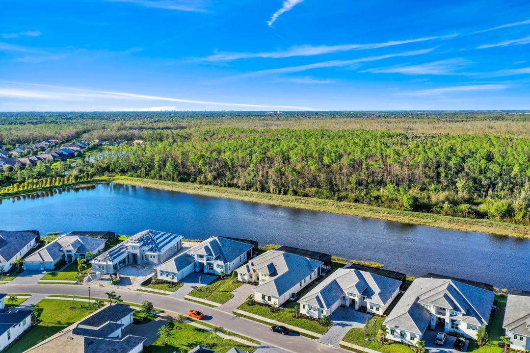 14310 Laguna Spgs Ln, , FL 34114