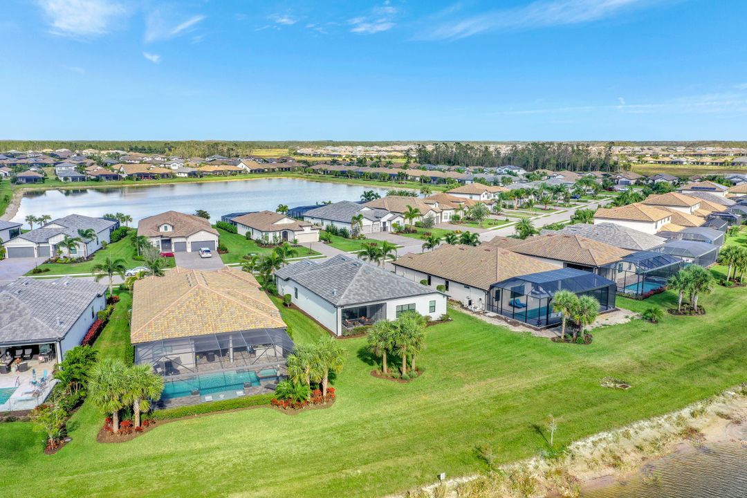 17444 Newberry Ln, Estero, FL 33928