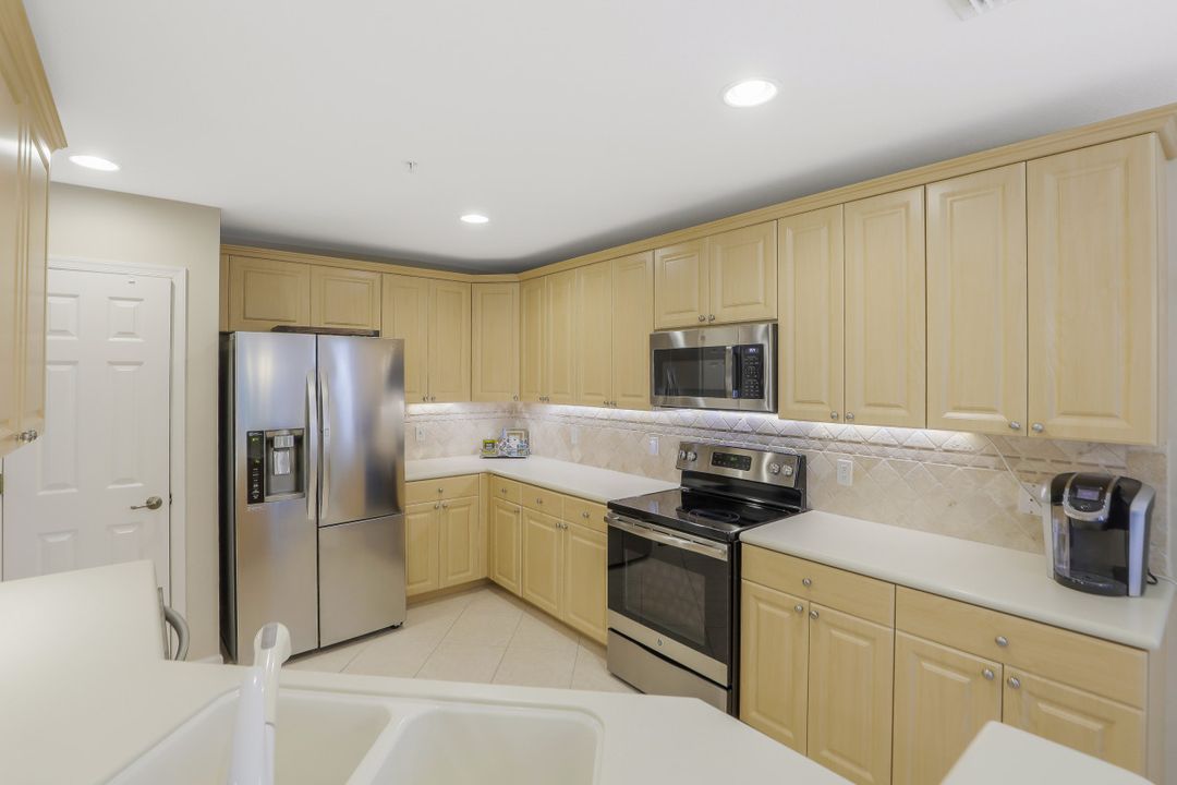 10040 Valiant Ct #101, Fort Myers, FL 33913