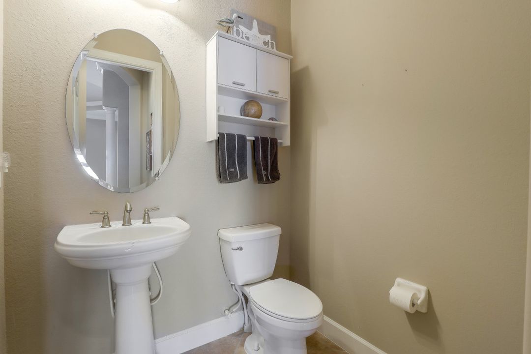 9424 Copper Rock Ct, Naples, FL 34120