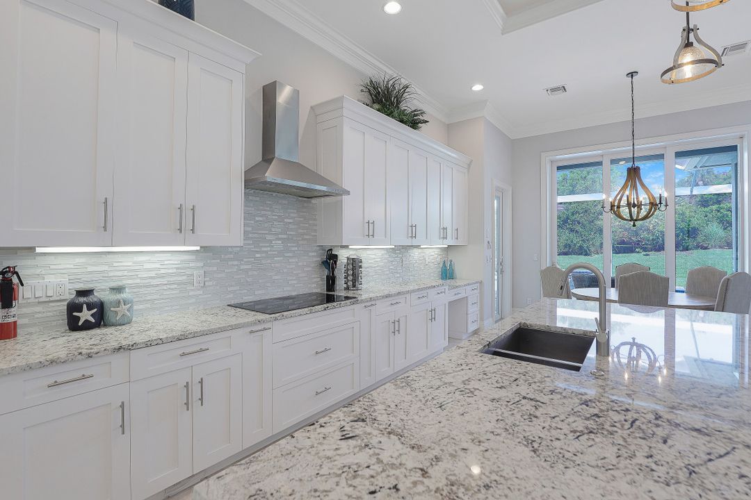 671 S Barfield Dr, Marco Island, FL 34145