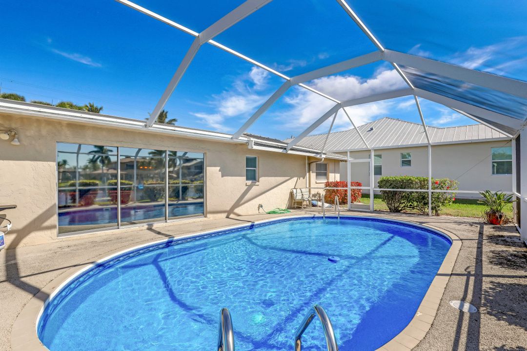 1936 Palaco Grande Pkwy, Cape Coral, FL 33904