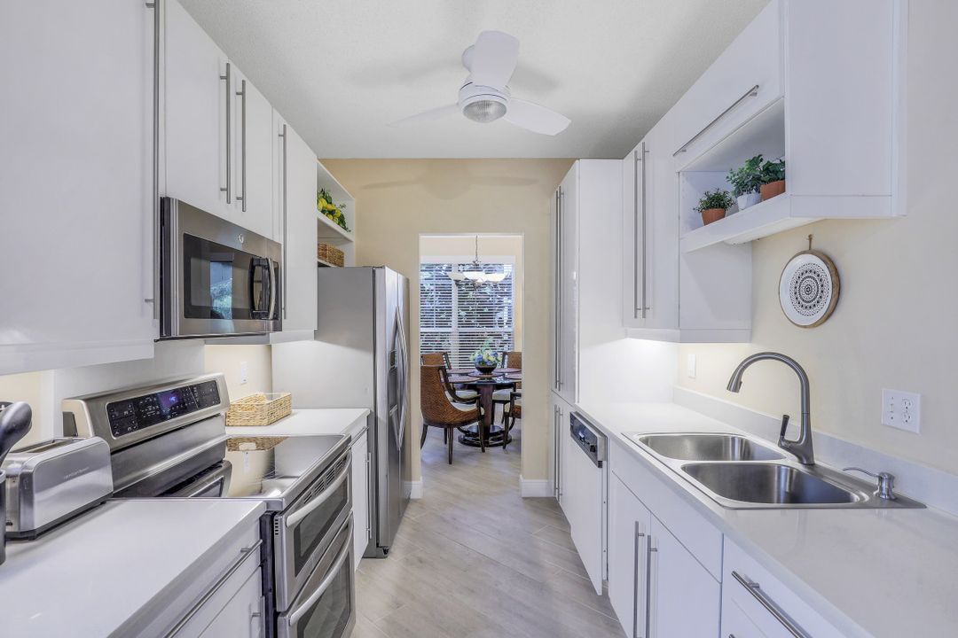 77 Silver Oaks Cir #8101, Naples, FL 34119