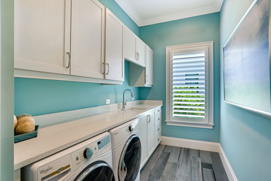 10530 Via Torino Way, Miromar Lakes, FL 33913