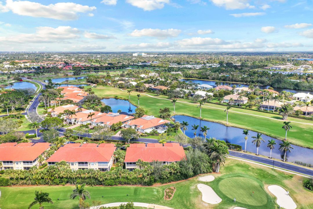 4800 Yacht Harbor Dr #822, Naples, FL 34112