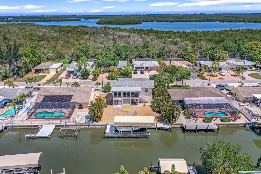 230 Donora Blvd, Fort Myers Beach, FL 33931