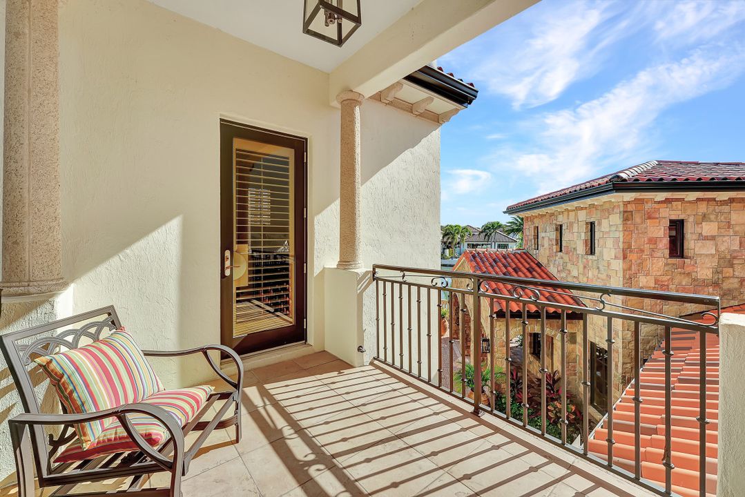 16653 Toscana Cir #701, Naples, FL 34110