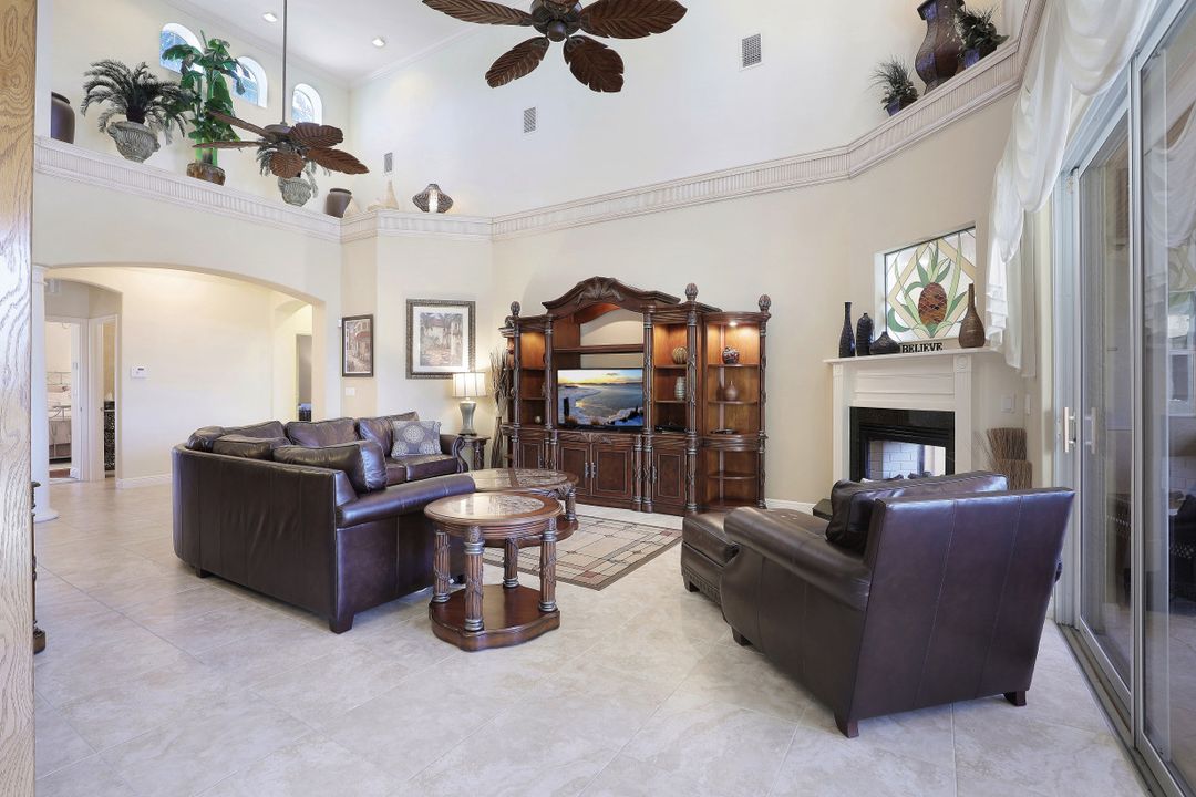 2604 Cape Coral Pkwy W, Cape Coral, FL 33914