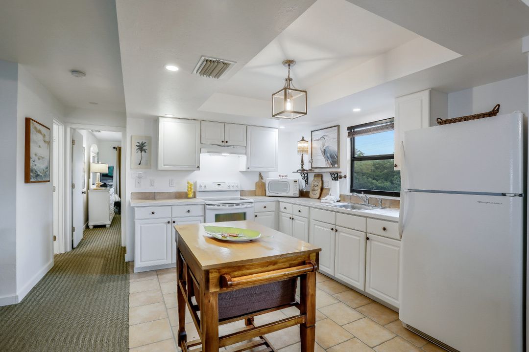 15300 Captiva Dr, Captiva, FL 33924