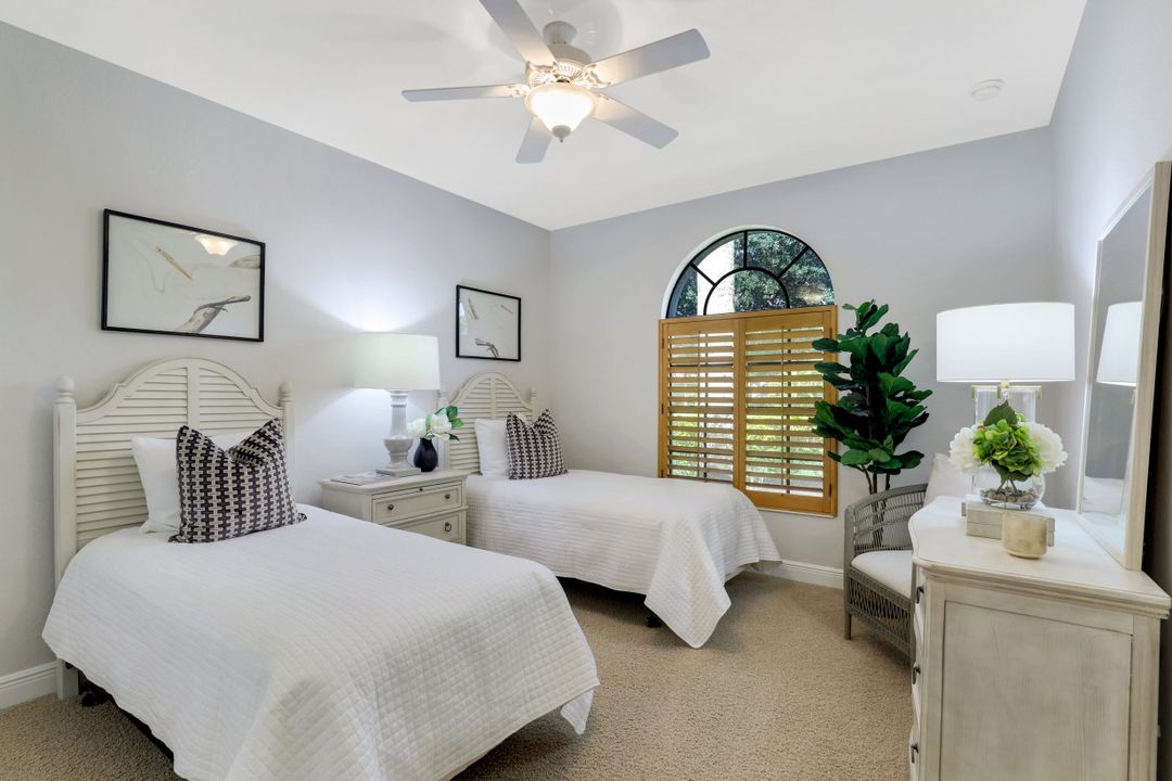 3114 Terramar Ct, Naples, FL 34119