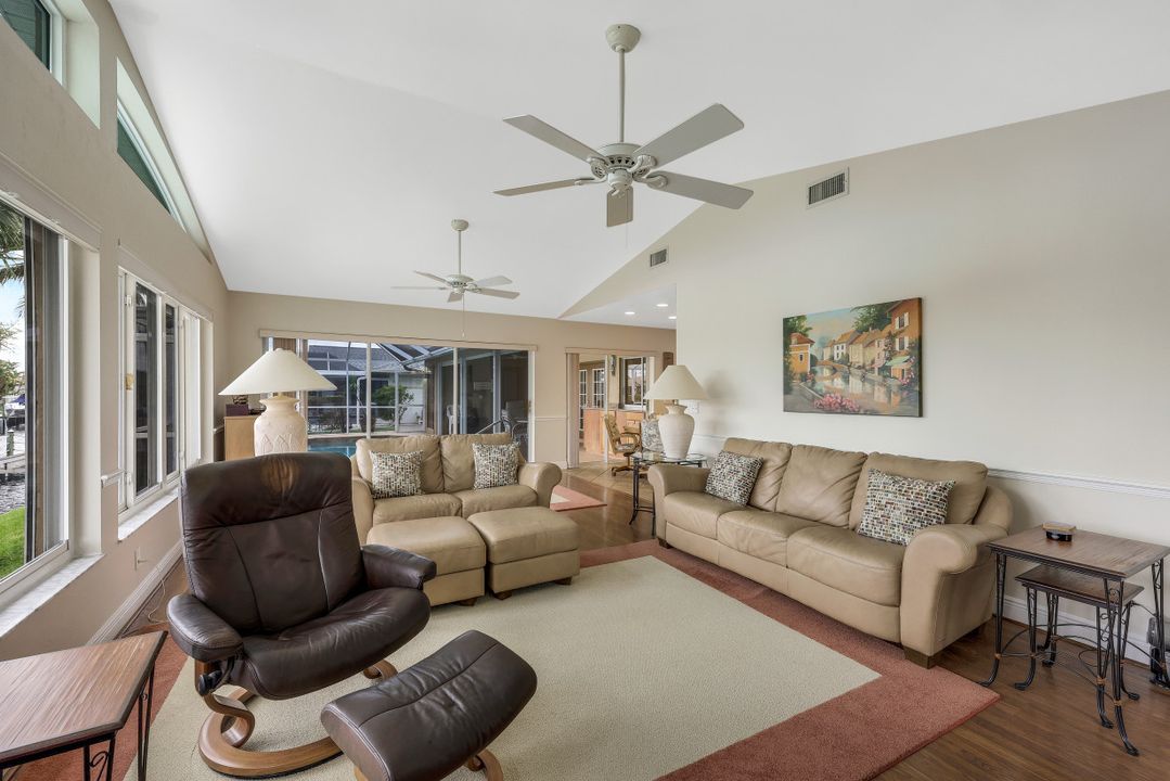 5023 SW 8th Pl, Cape Coral, FL 33914