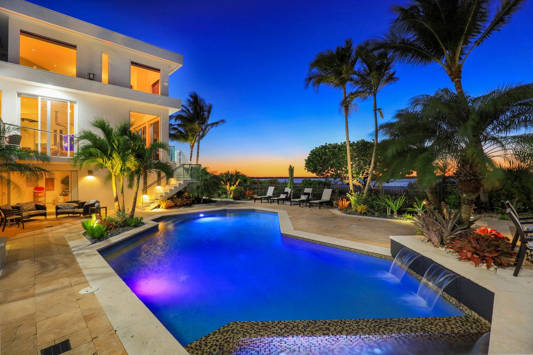 202 S Beach Dr, Marco Island, FL 34145