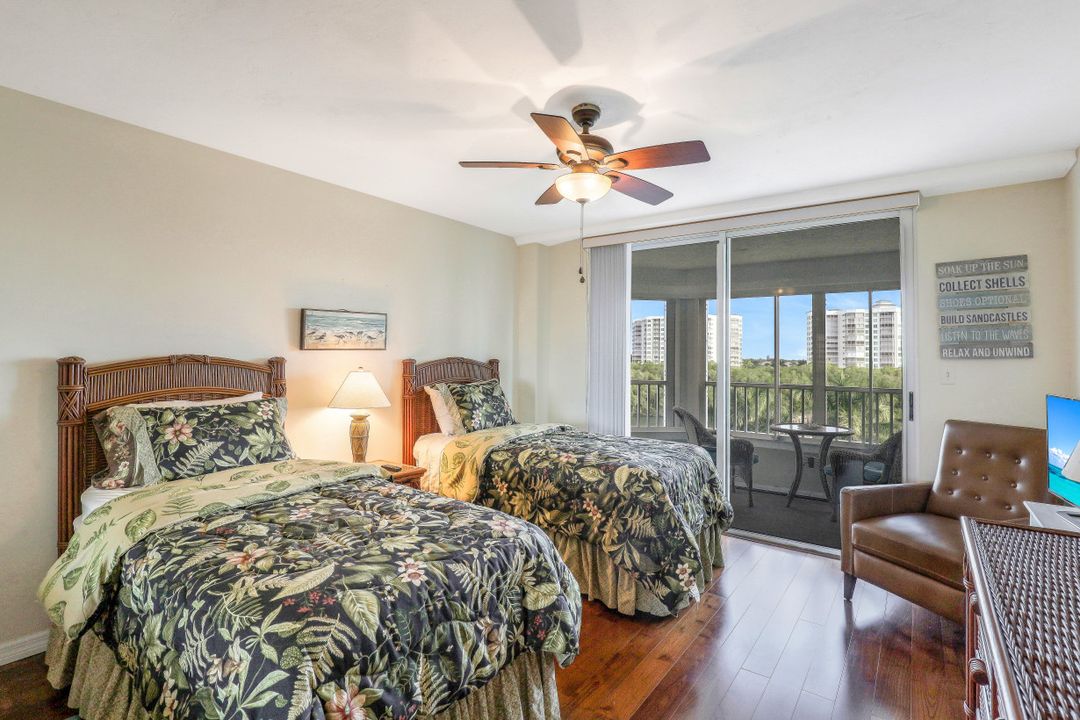 21 Bluebill Ave #401, Naples, FL 34108