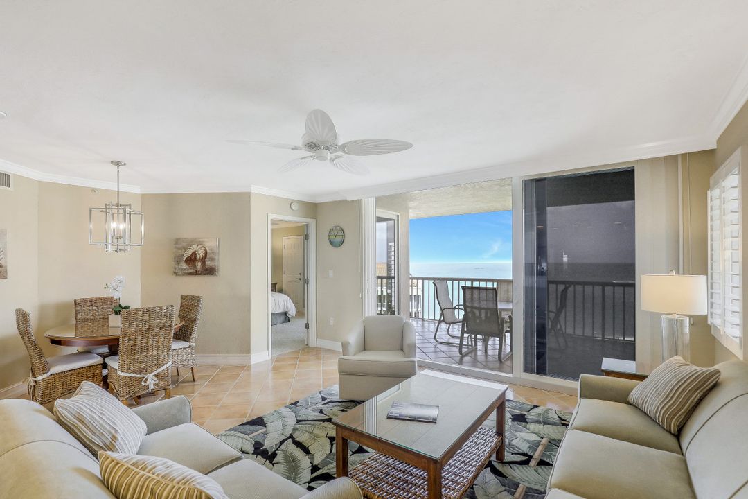 40 Seagate Dr #1203, Naples, FL 34103