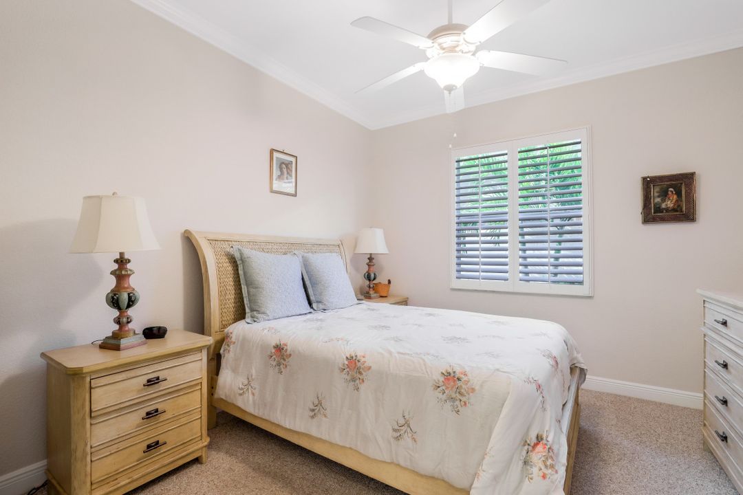 6900 Anthurium Ln, Naples, FL 34113